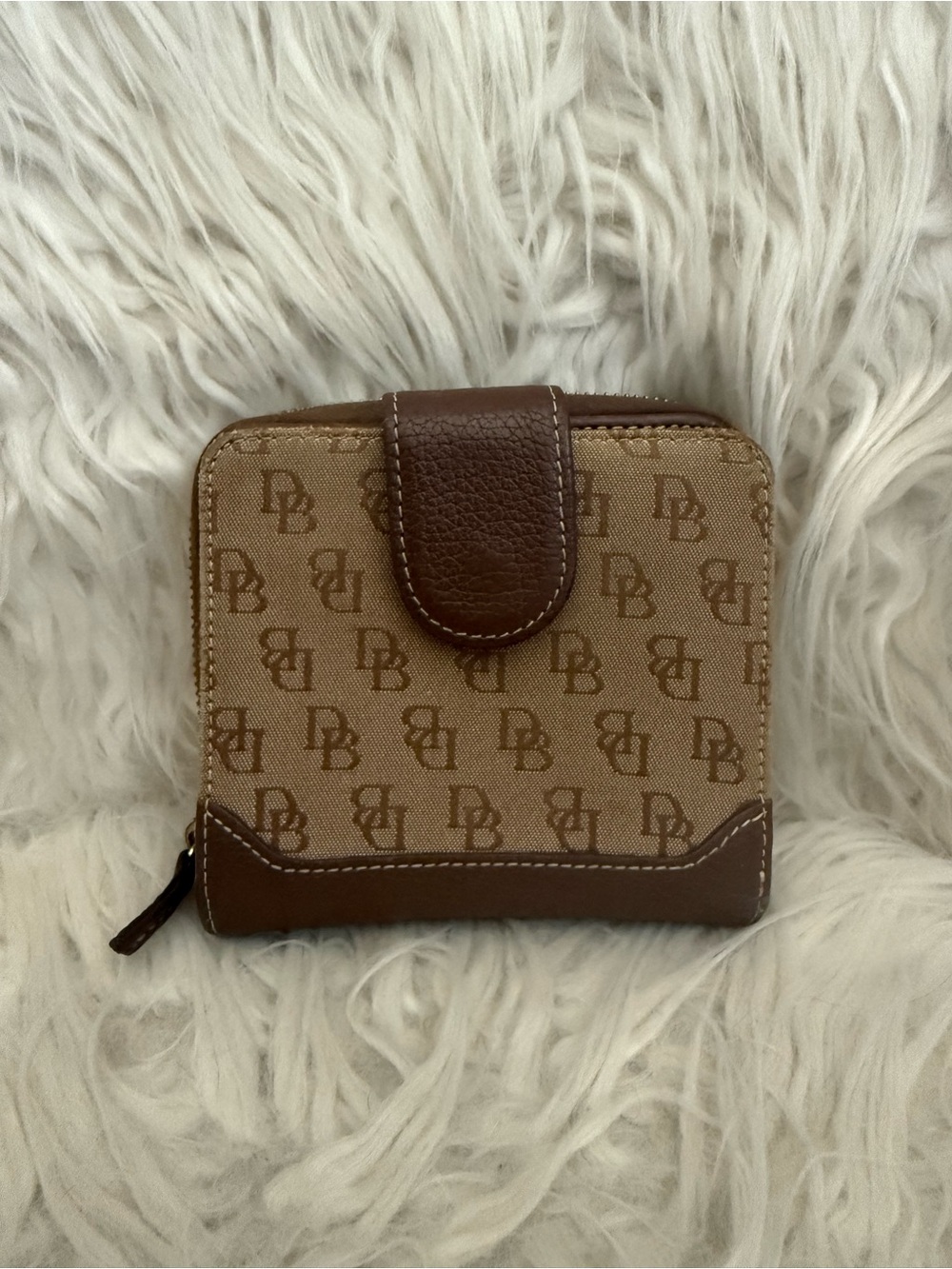 Dooney & Bourke Monogram Canvas Zip Wallet 🤍